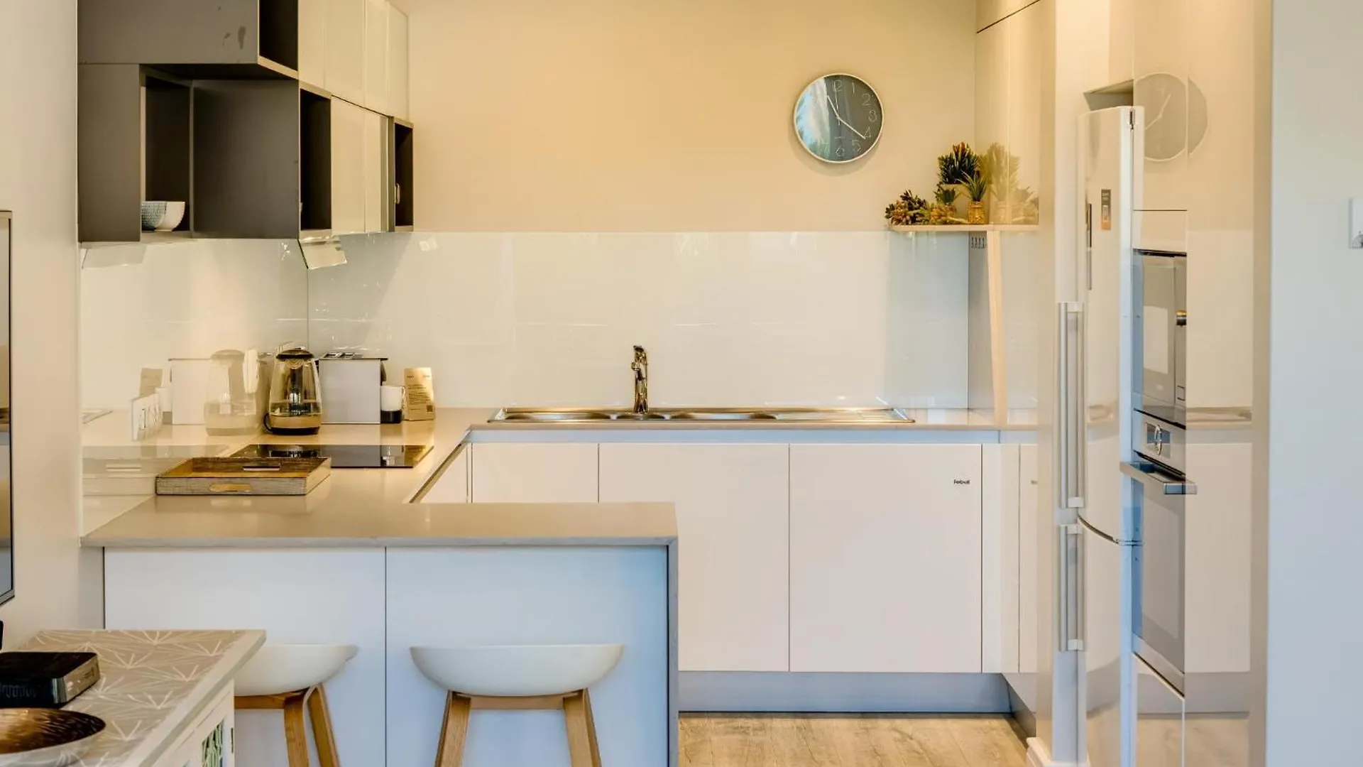 Apartment A Silvertide Cape Town